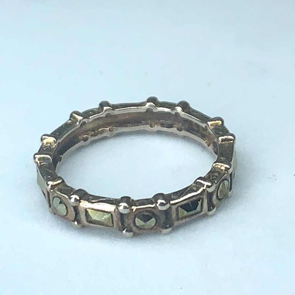EUC Silpada ‘hematite eternity band’ Sterling Silver Ring sz 6